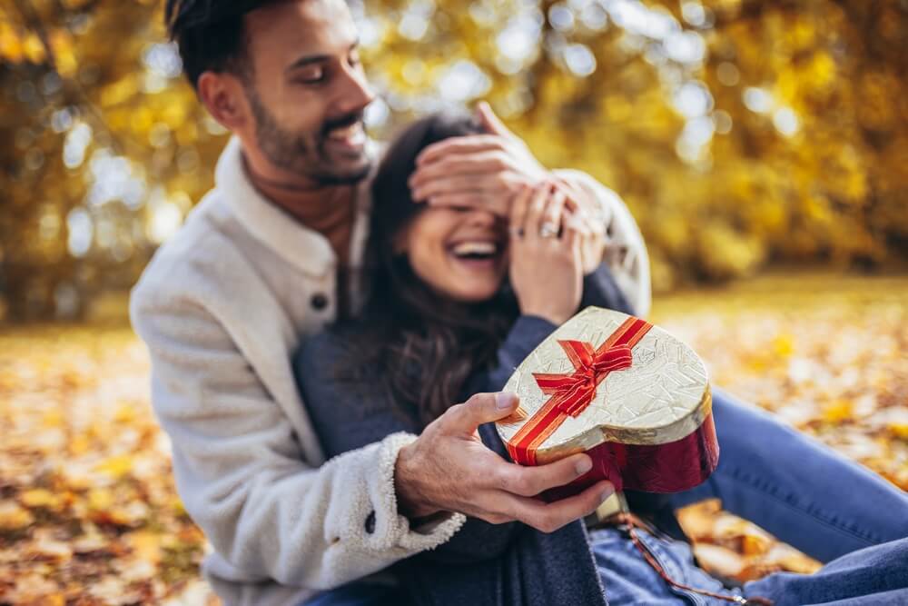 sorpresa cofanetto regalo san valentino